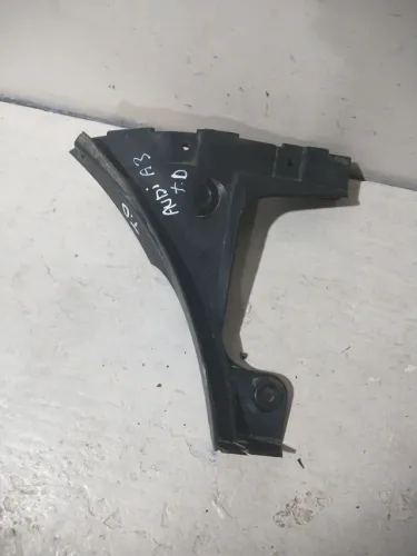 Guia parachoque traseiro direito Audi A3 00/05