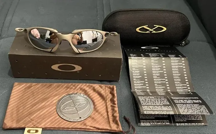 Óculos De Sol Oakley Romeo 1 X Metal Liquid Metal