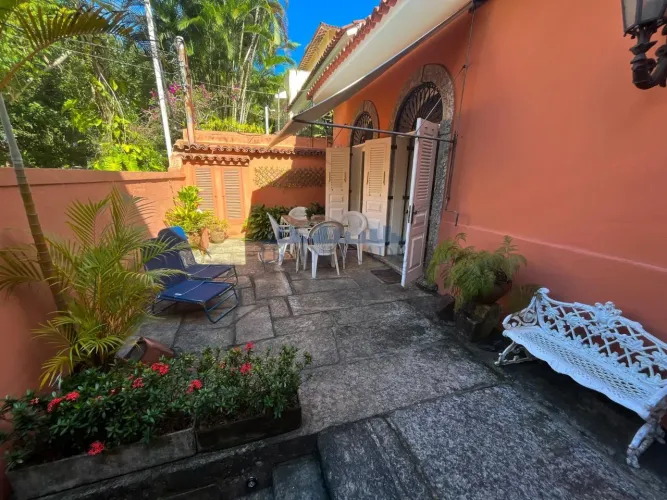 Gávea | Casa 3 quartos, sendo 1 suite