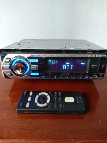 Som automotivo Sony Xplod CDX-GT627UX CD USB rádio. 
