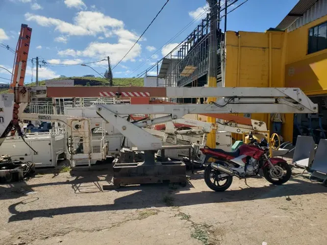 Cesto Aéreo 17 metros Duplo Isolado 46 KV Masal