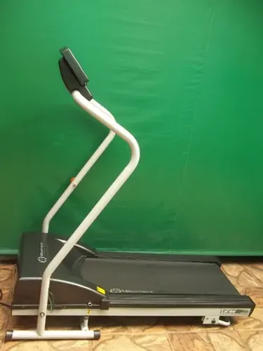 Até 4x sem juros - Esteira Elétrica Moviment Cardiofit - 13.5 Km - Bem Conservada 