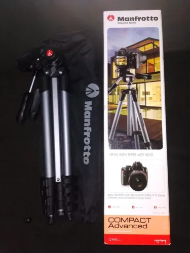 TRIPÉ MANFROTTO COMPACT ADVANCED