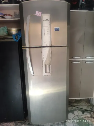 Geladeira continental 