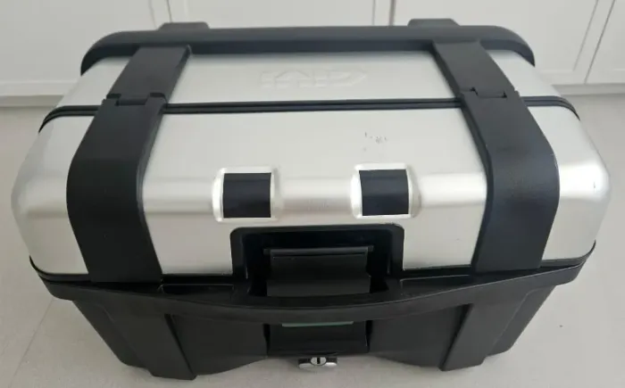 BAU GIVI TREEKER 46 LITROS