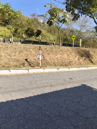 Topografia em Geral, Georreferenciamento de Imóveis Rurais, plantas Lotes.