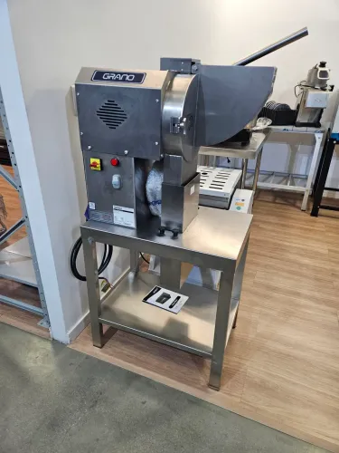 ralador e desfiador de alimentos profissional Grano T380V 