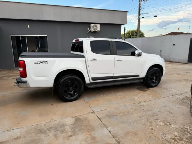 Chevrolet S10 Pick-up LTZ 2.8 TDI 4X4 CD Dies.aut 2014