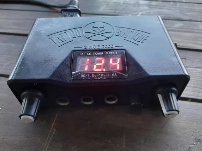 Fonte de Energia Tattoo Boutique em venda Nova Belo Horizonte 