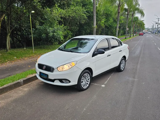 2017 Grand Siena 1.6 aceito troca, financio, parcelo cartão de crédito 