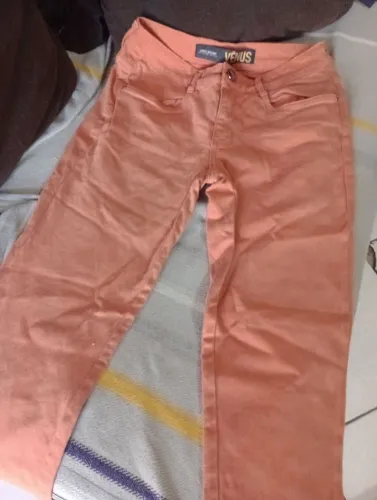Calça Feminina Lança Perfume