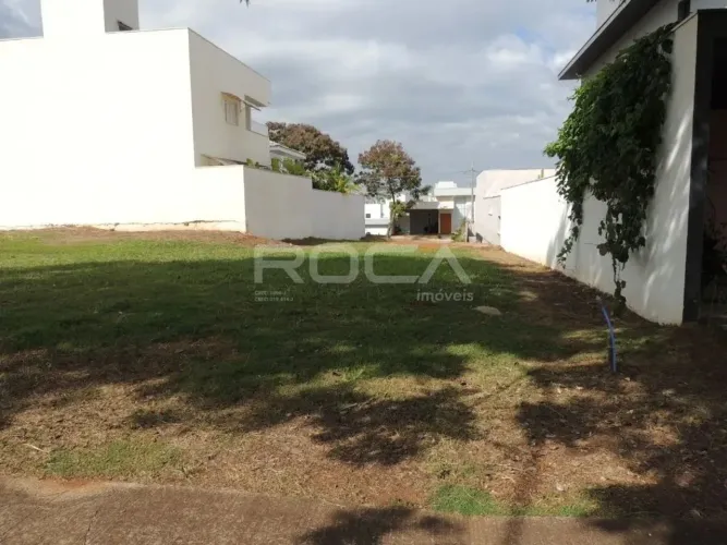 Terreno à venda no Condomínio Parque Sisi, São Carlos - Oportunidade única!