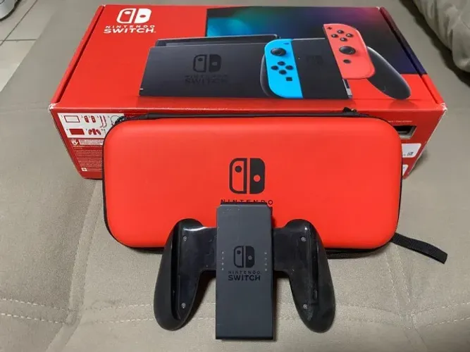 Nintendo Switch V2 - Bateria Melhorada + Acessórios Originais!
