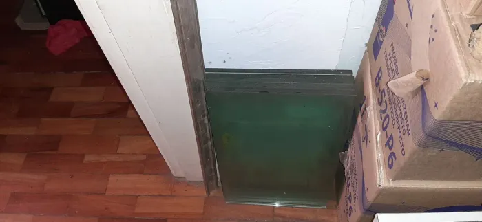 8 vidros  de 15 mm verde