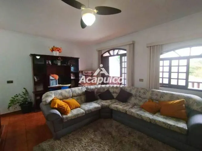 Casa à venda, no bairro Vila Rio Branco em Americana/SP.
