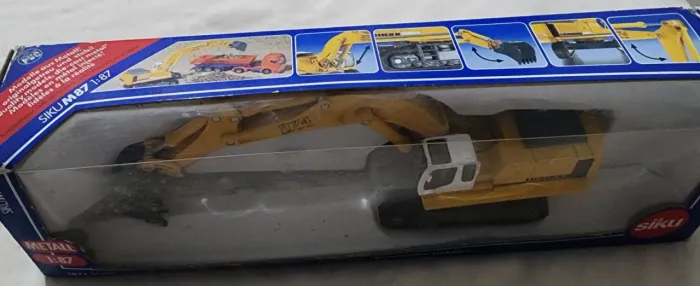 Miniatura Escavadeira Liebherr Siku M87