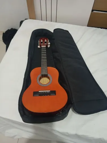 Cavaquinho cs14N em intimas condições 