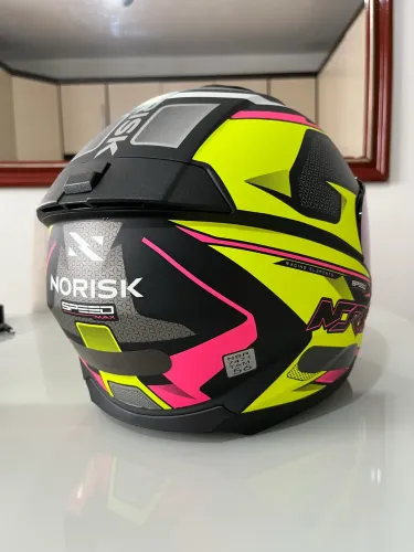 Capacete norisk 
