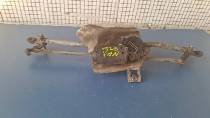 Motor De Linpa Vidro Com Galhada Polo Van 91/05