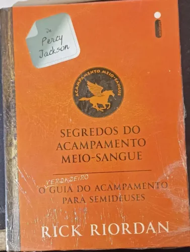Segredos do acampamento meio-sangue - Livro