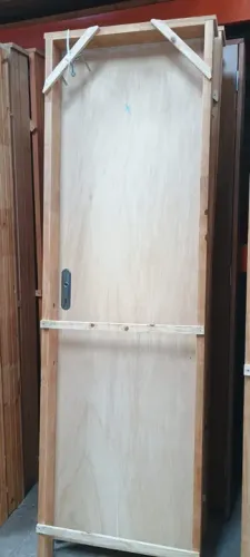 porta 210 por 0,70 - modelo 52 - frete a/c
