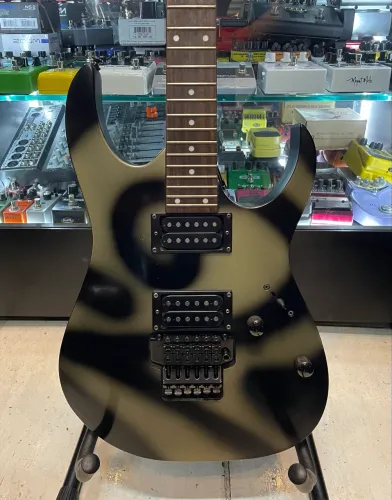 Guitarra Ibanez GRG-06 LTD MK2 Army