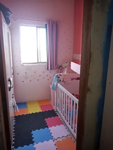 VENDE-SE CASA 35 MIL no alto santa Terezinha.