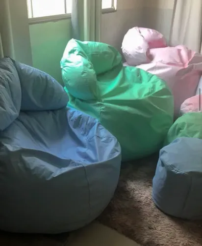 Puff bola de encosto + apoio de pé 