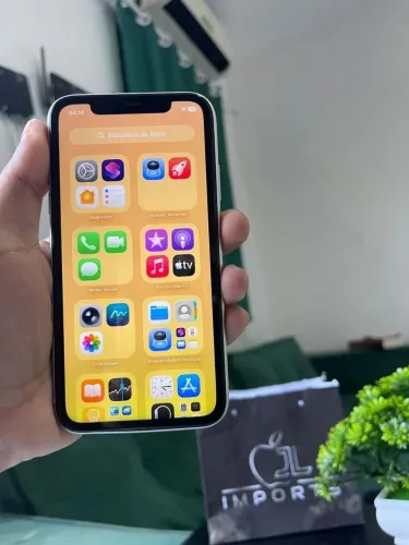 iPhone 11
