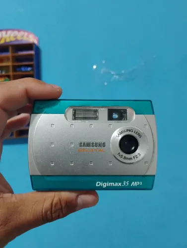 Camera digital/ mp3 Samsung digital Digimax 35