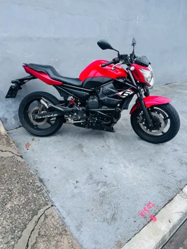 Moto está nova