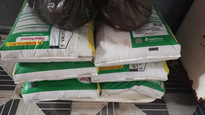 100$ 7 saco Argamassa Ac1 entrego