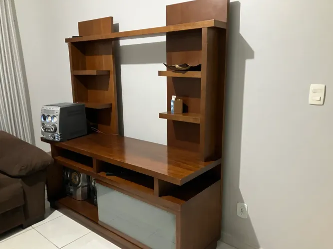 Estante em excelente estado para sua sala