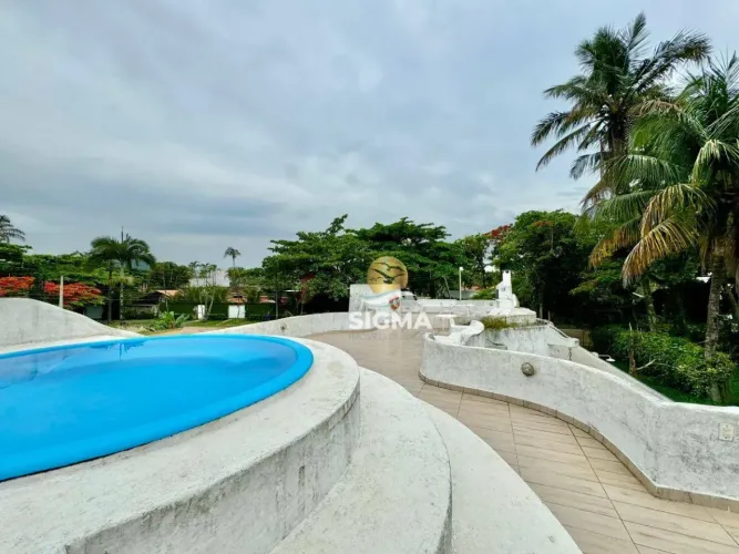Casa com 3 quartos sendo 2 suítes à venda, 280 m² por R$ 900.000 - Balneário Praia do Pern