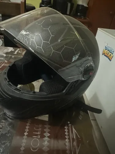 Capacete