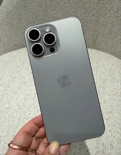 iPhone 15 pro Max 256g