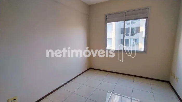 Apartamento no bairro Coração Eucarístico com 60 m²; , 02 quartos, 01 banheiro e 01 vaga.
