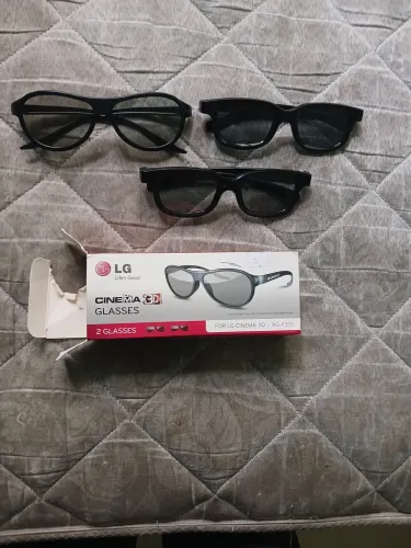 3 ÓCULOS 3D