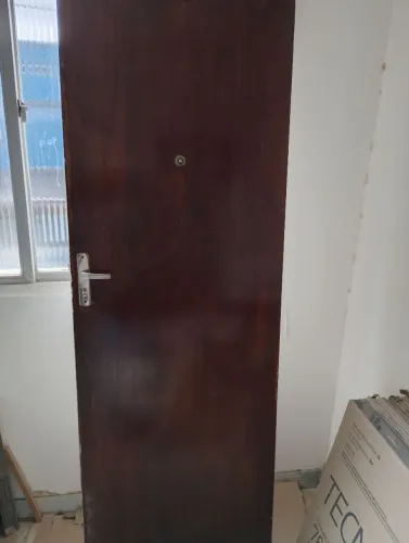 Portas semi Novas. Para Sua Casa