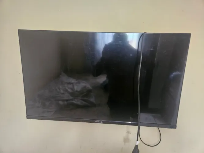 TV tela trincada