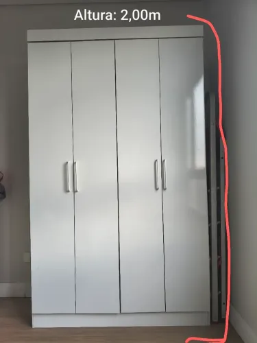 Guarda roupas com gaveteiro e cabideiro