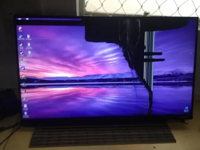 Monitor Samsung T35F 24" 75Hz ? com defeito