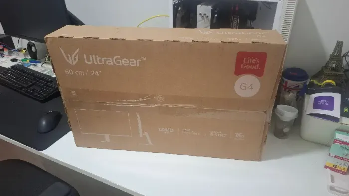 Monitor Gamer LG UltraGear 24" IPS 144Hz 1ms (24G411A) - Lacrado na Caixa