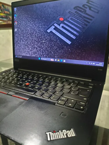 Lenovo ThinkPad E490 impecável