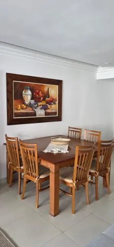 Mesa de Jantar em Peroba Rosa - Madeira de Lei Nobre
