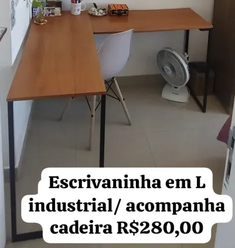 ESCRIVANINHA INDUSTRIAL COM CADEIRA