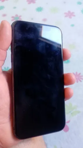 Vendo iPhone 11 todo original.