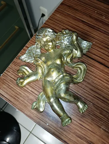 Peça decorativa Anjo de parede estilo barroco em bronze