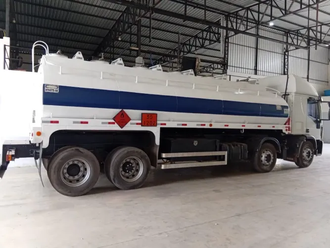 Tanque combustível 23mil litros