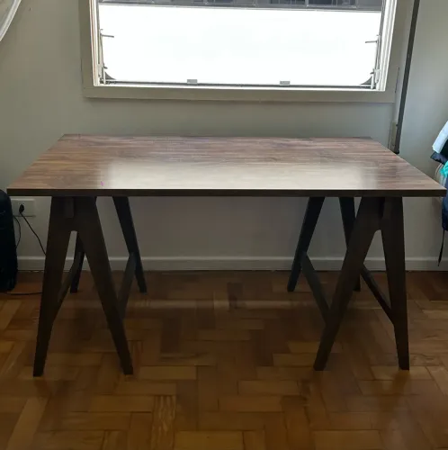Escrivaninha cavalete